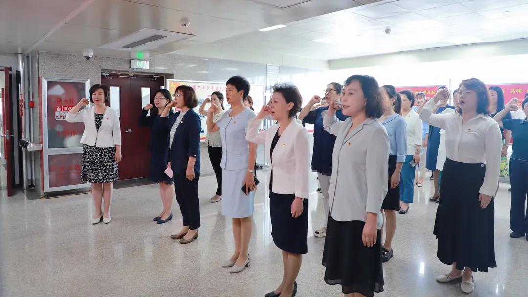 江苏省 vs 山东，两个经济大省的较量，谁才是真正的中国担当？